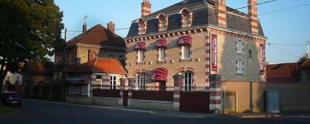 Hotel Manoir Francois 1Er Vitry-le-François Exterior foto